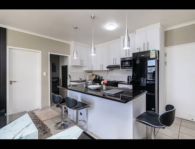 2 BEDROOM APARTMENT FOR SALE IN PARKLANDS
